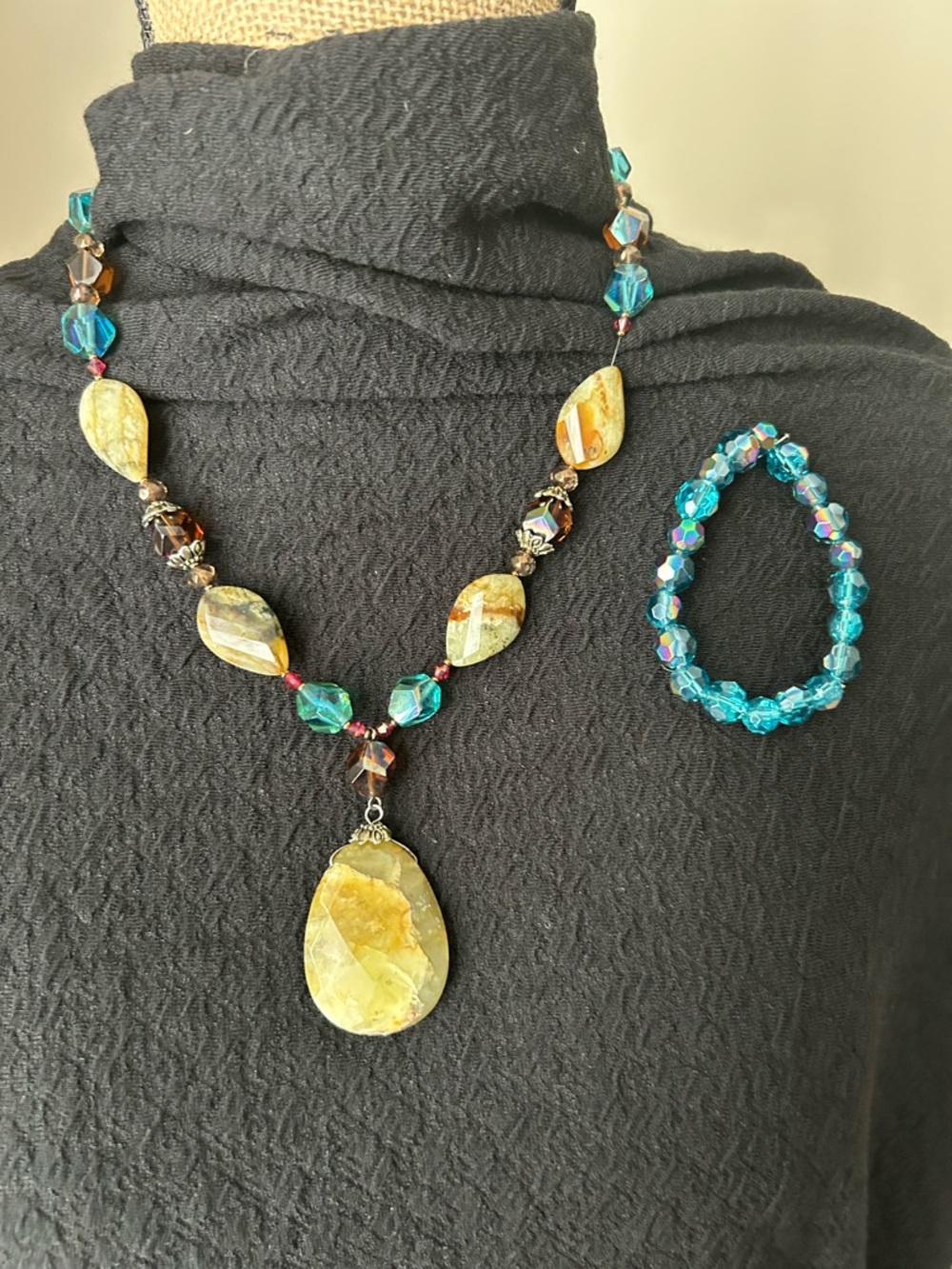 Handmade Yellow Stone Pendant Necklace with Teal Crystal Accents